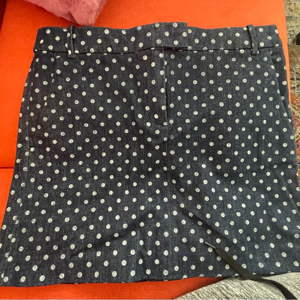 J Crew denim mini - size 6 - blue and white polka dots